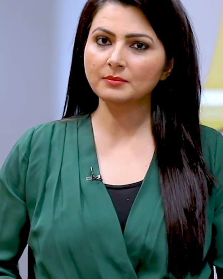 chitra tripathi photo